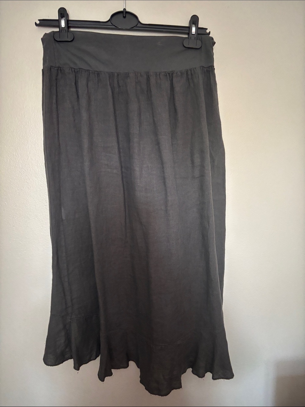 Italian Linen Ruffled Skirt - Picture 4 of 5
